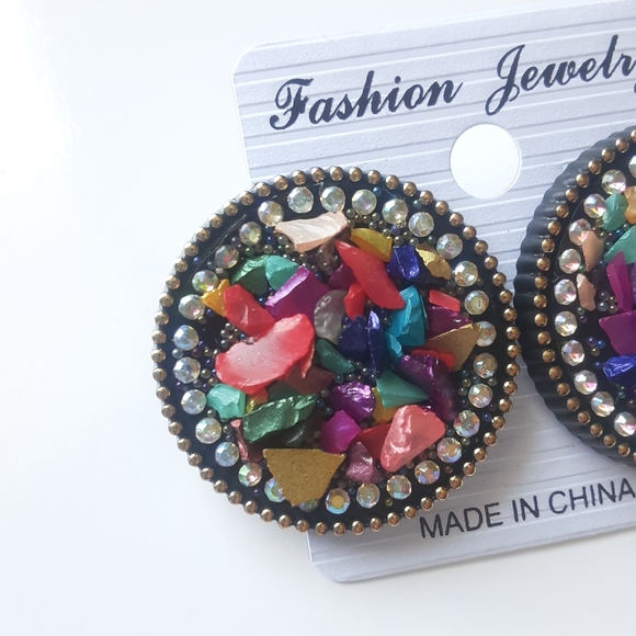Fashion Jewelry Fancy Stone Stud Earrings - Picture 4 of 5
